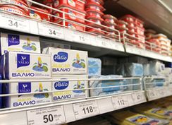 Valio из-за дефицита сырья и высокого спроса сокращает поставки в Россию