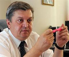 А. Суринов: Россияне стали тратить на еду в два раза меньше, чем в середине 90-ых