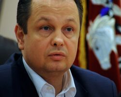 Столичную торговлю лишили руководства