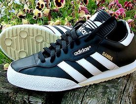 Adidas отнял у «Перекрестка» свои три полоски