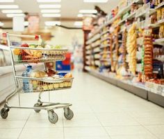 СПб. Непродовольственные товары победили пищевые продукты