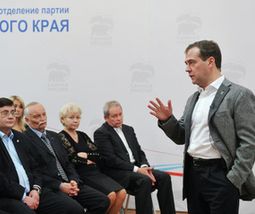 Д. Медведев: Можно дать потребителям права контроля за розничными точками