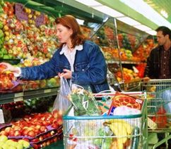 Обеспеченность новосибирцев магазинами втрое превышает норматив