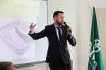 Фотографии круглого стола «вопросы магазиностроения»