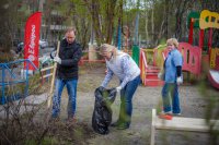 Команда "Евророс" провела субботник на территории Специализированного Дома ребенка. ФОТО