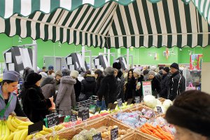Открытие второго супермаркета «Слата» в городе Братске. ФОТО